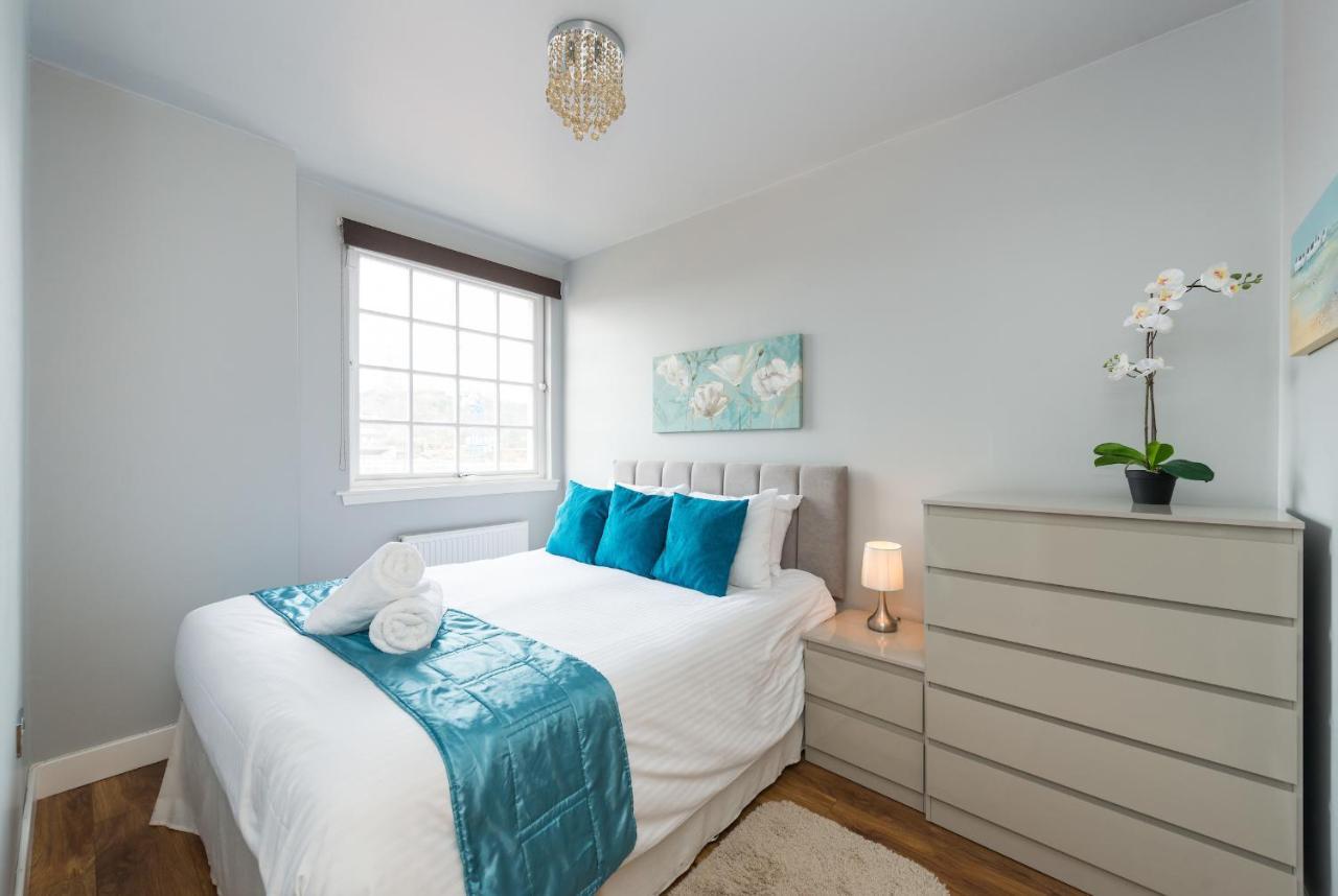 Royal Mile Modern Apartment Edinburgh Bagian luar foto