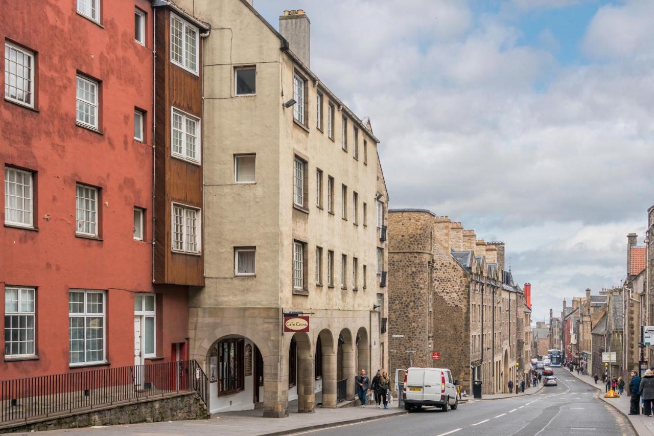 Royal Mile Modern Apartment Edinburgh Bagian luar foto