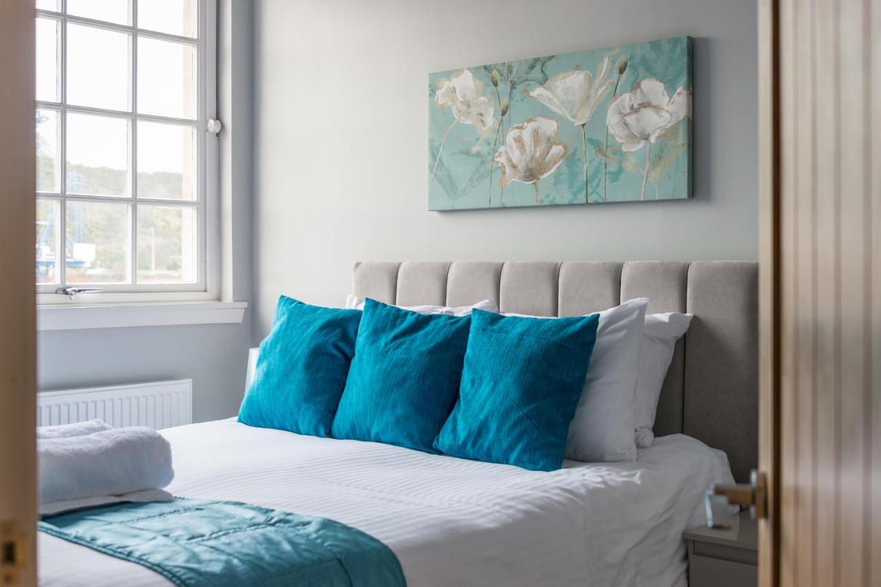 Royal Mile Modern Apartment Edinburgh Bagian luar foto