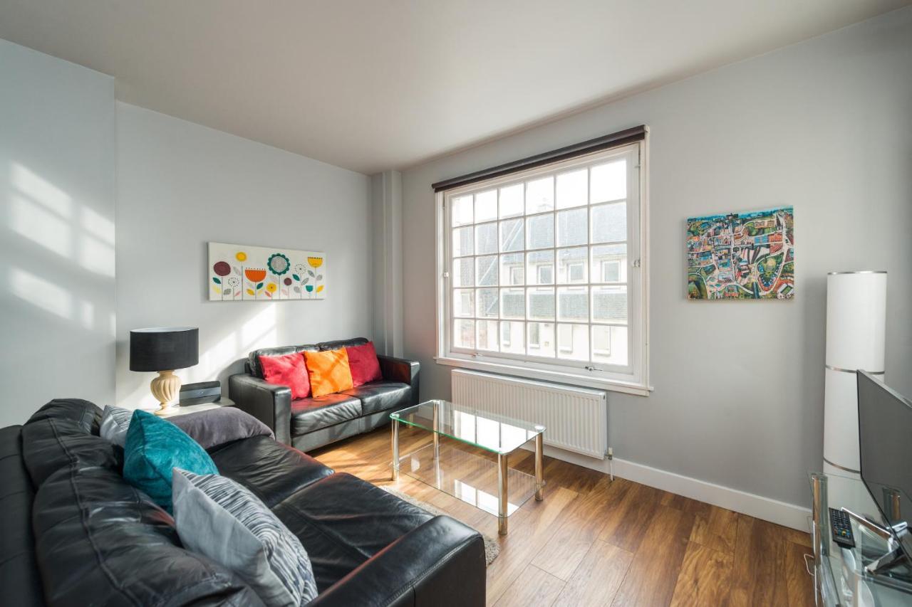 Royal Mile Modern Apartment Edinburgh Bagian luar foto